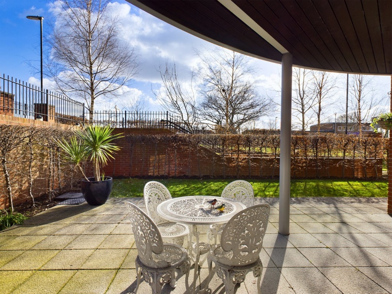 2 bedroom Flat for Sale Burgess Hill