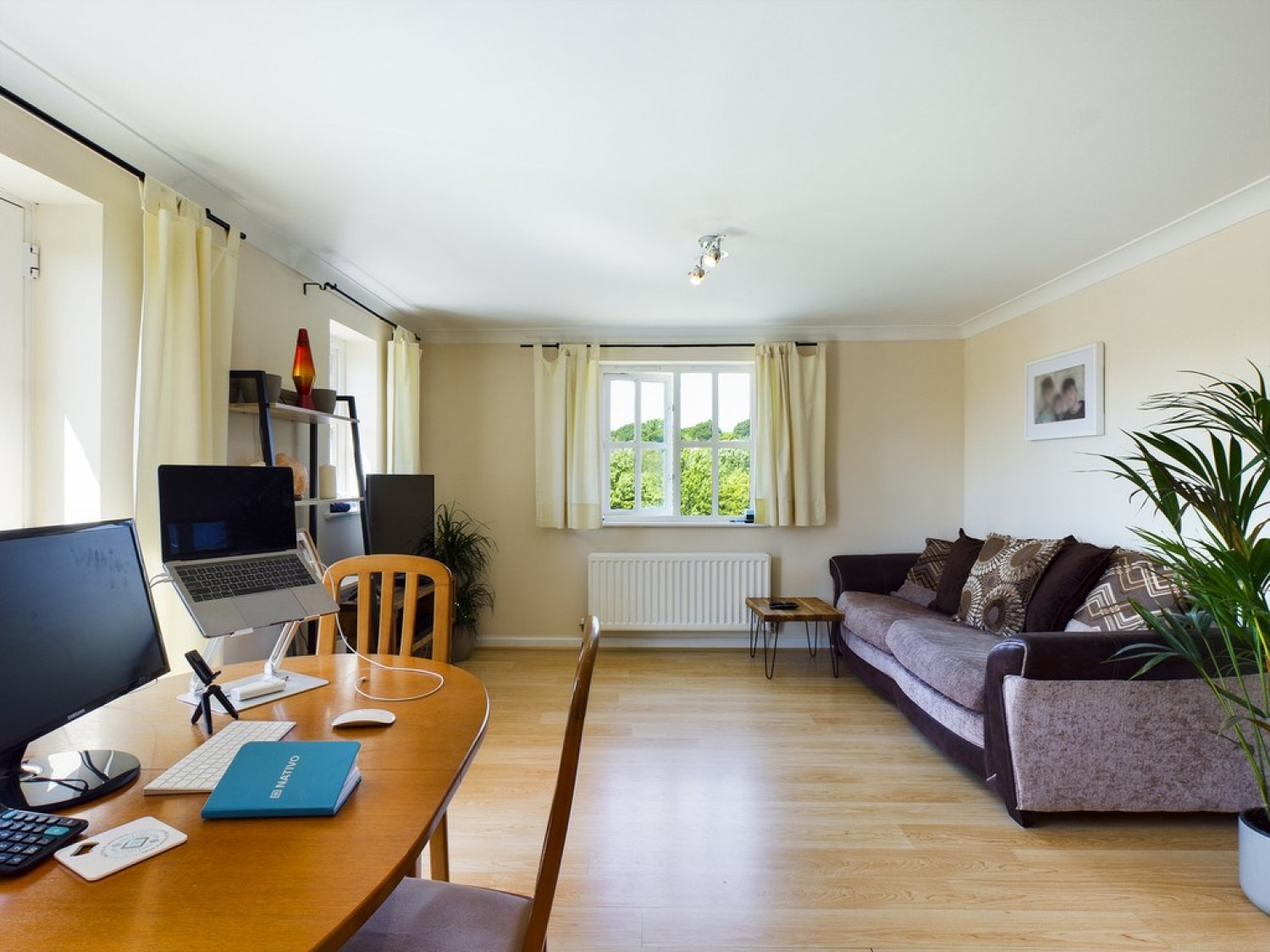 2 bedroom Flat for Sale Farriers Lea, Bolnore Village