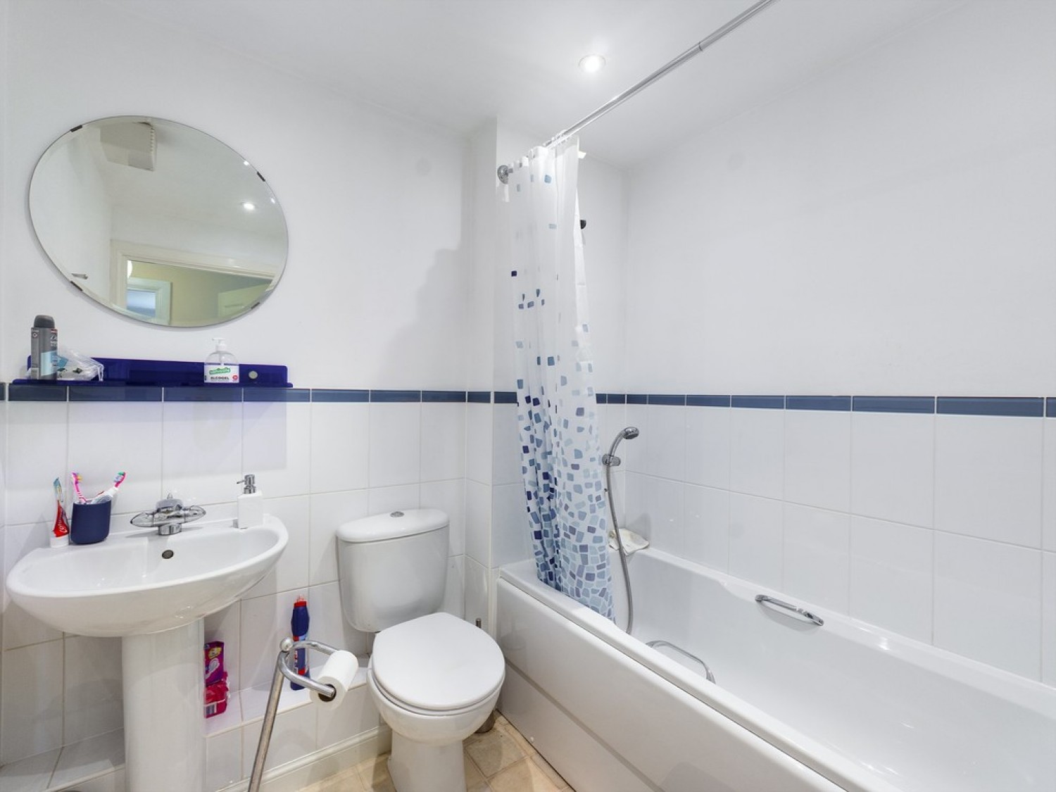 2 bedroom Flat for Sale Farriers Lea, Bolnore Village