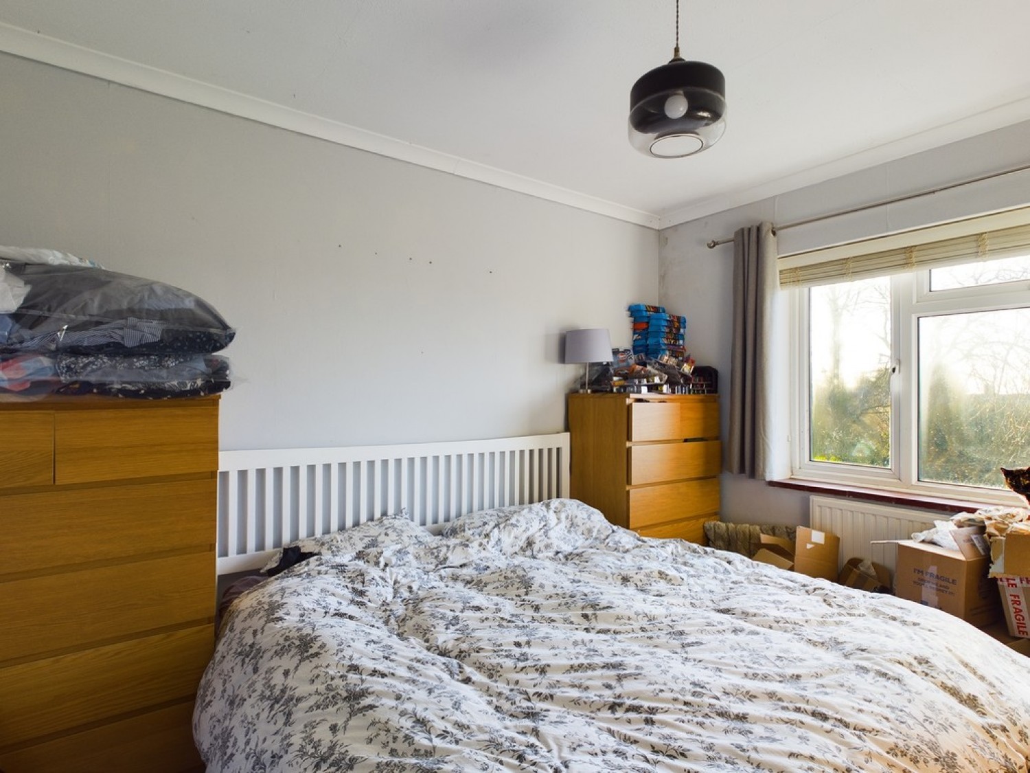 3 bedroom House for Sale Lowfield Road, Haywards Heath