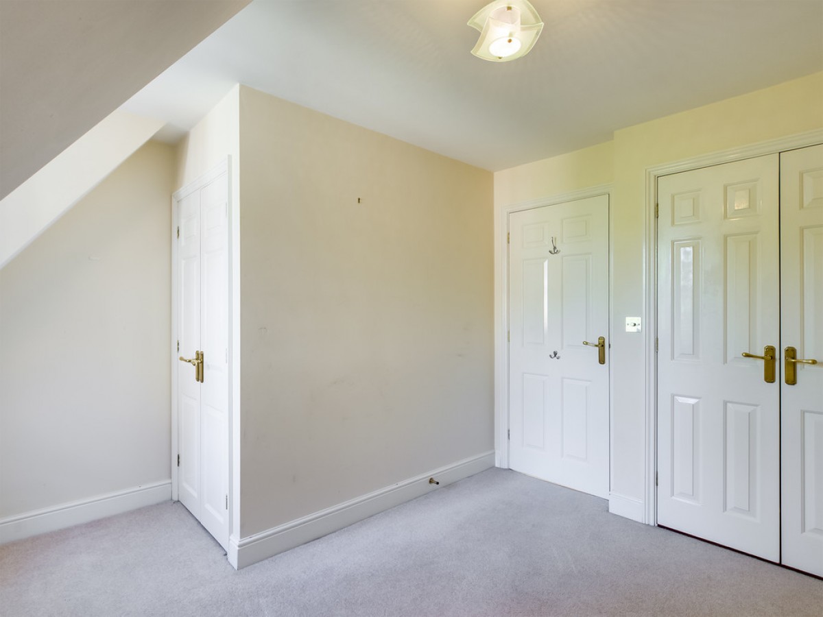 Parkfield Way, Bolnore Village