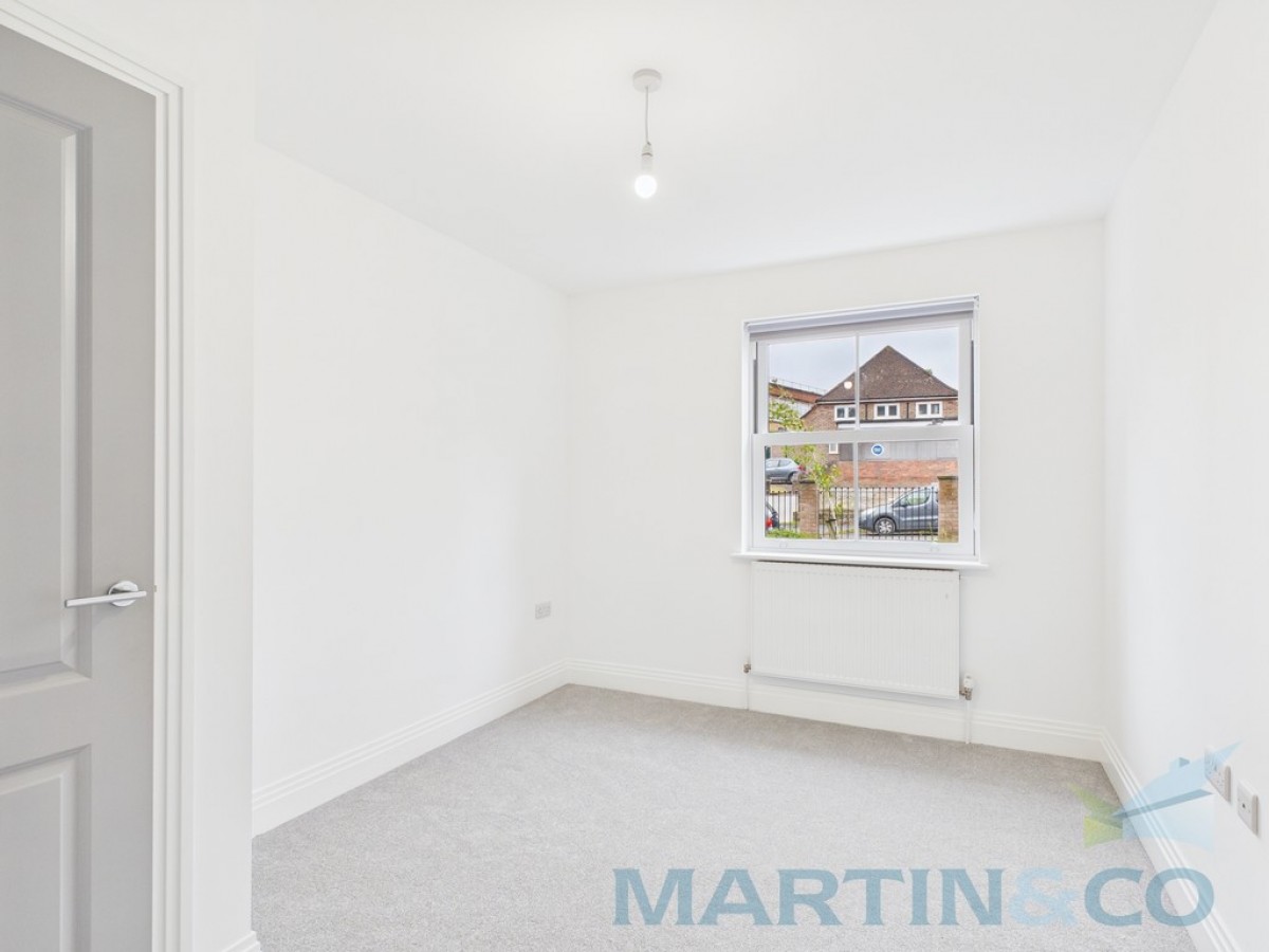 The Oaks, Haywards Heath