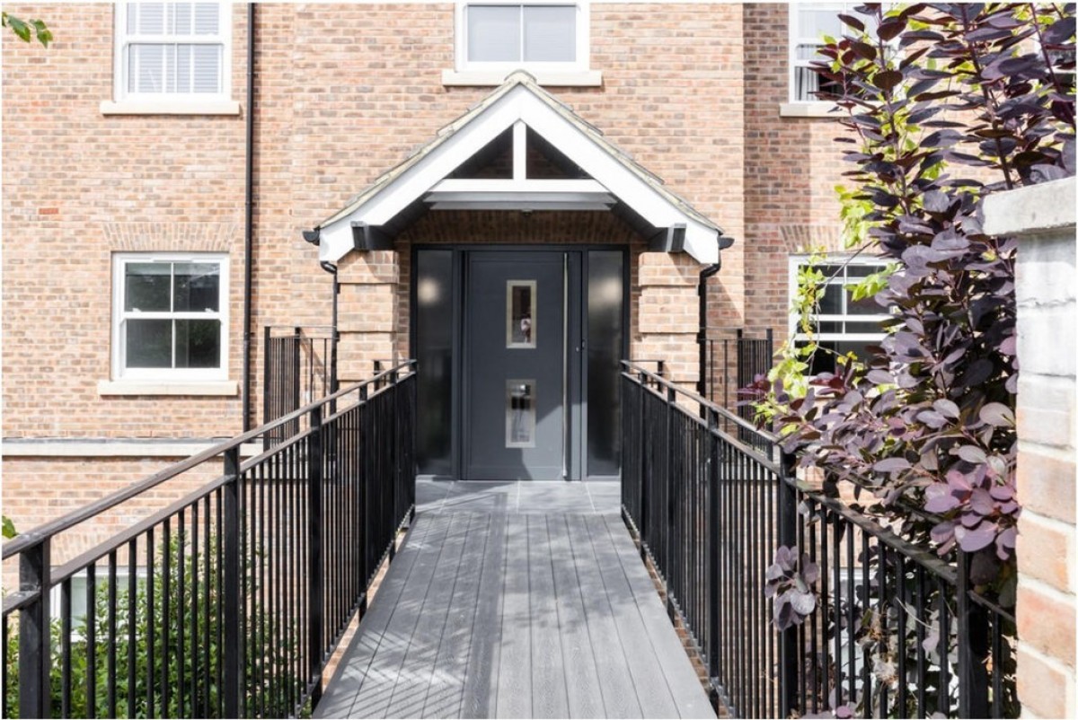 The Oaks, Haywards Heath