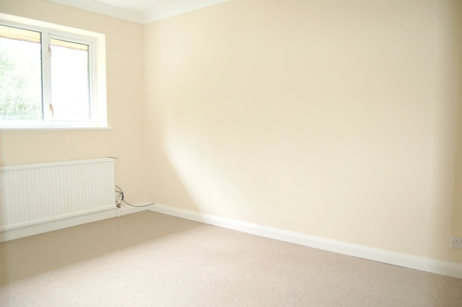 3 bedroom House for Sale Wealden Way, Haywards Heath