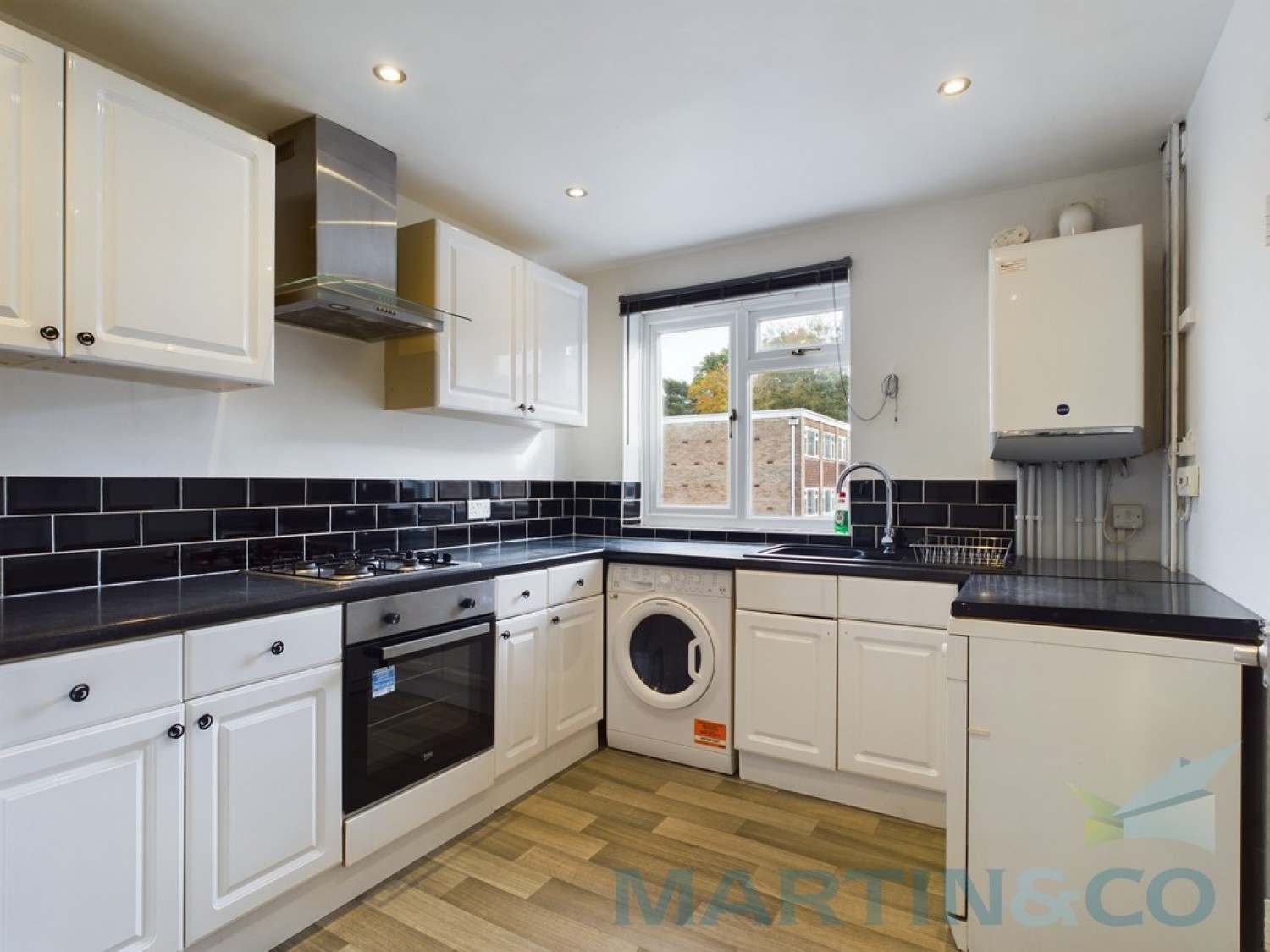 2 bedroom Flat for Sale Perrymount Road, Haywards Heath, West Sussex