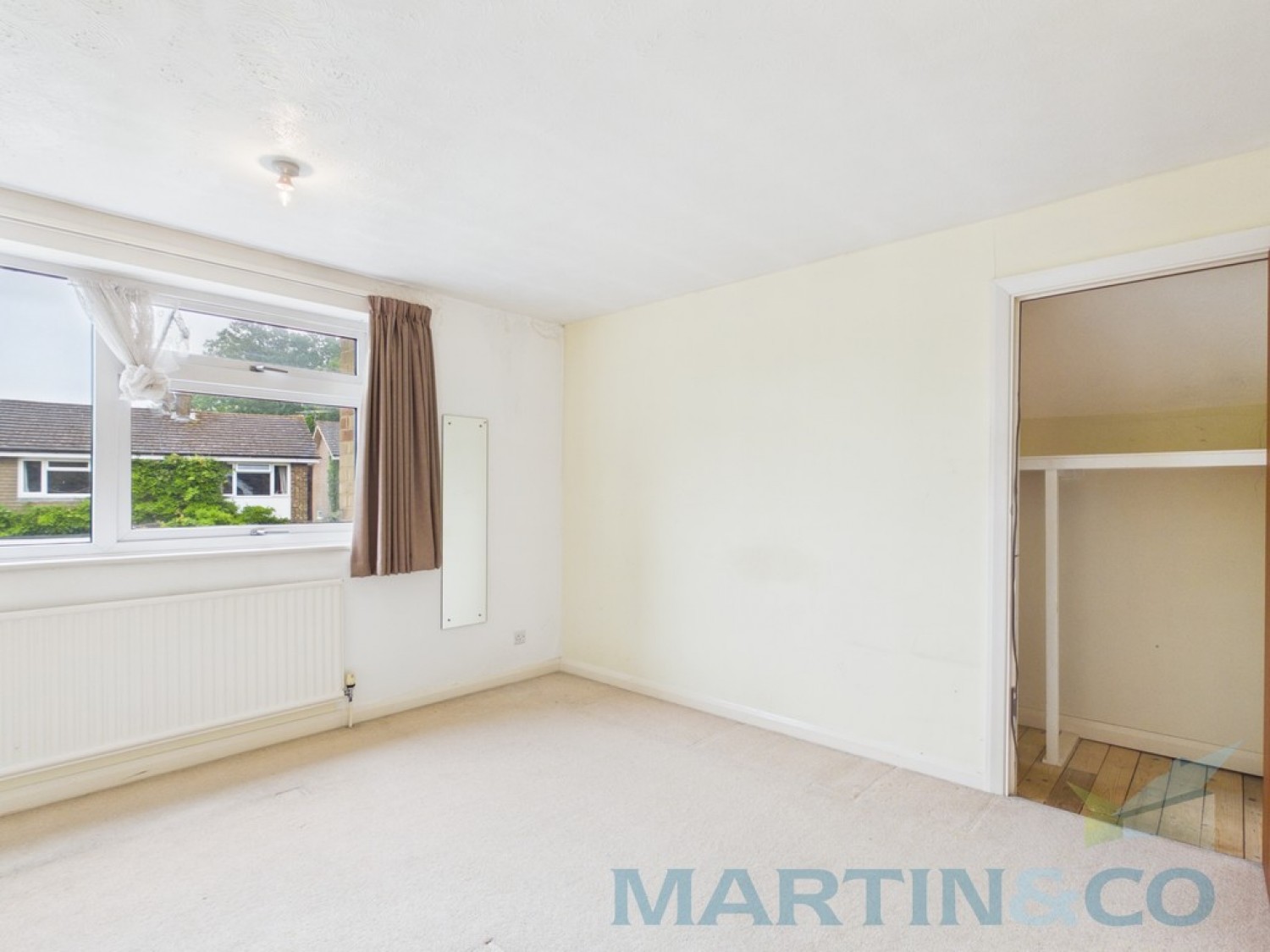 2 bedroom House for Sale Pinehurst , Burgess Hill