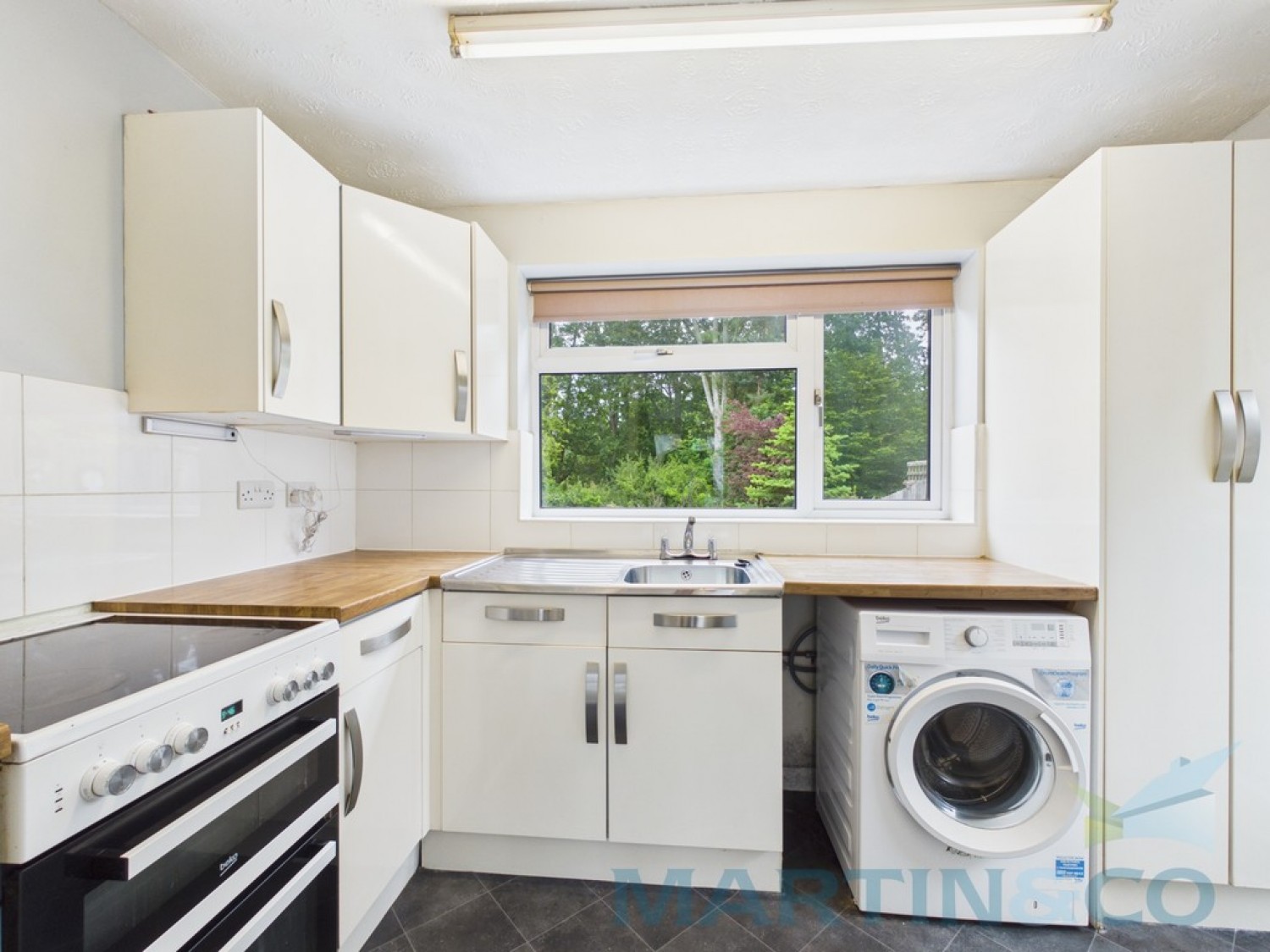 2 bedroom House for Sale Pinehurst , Burgess Hill