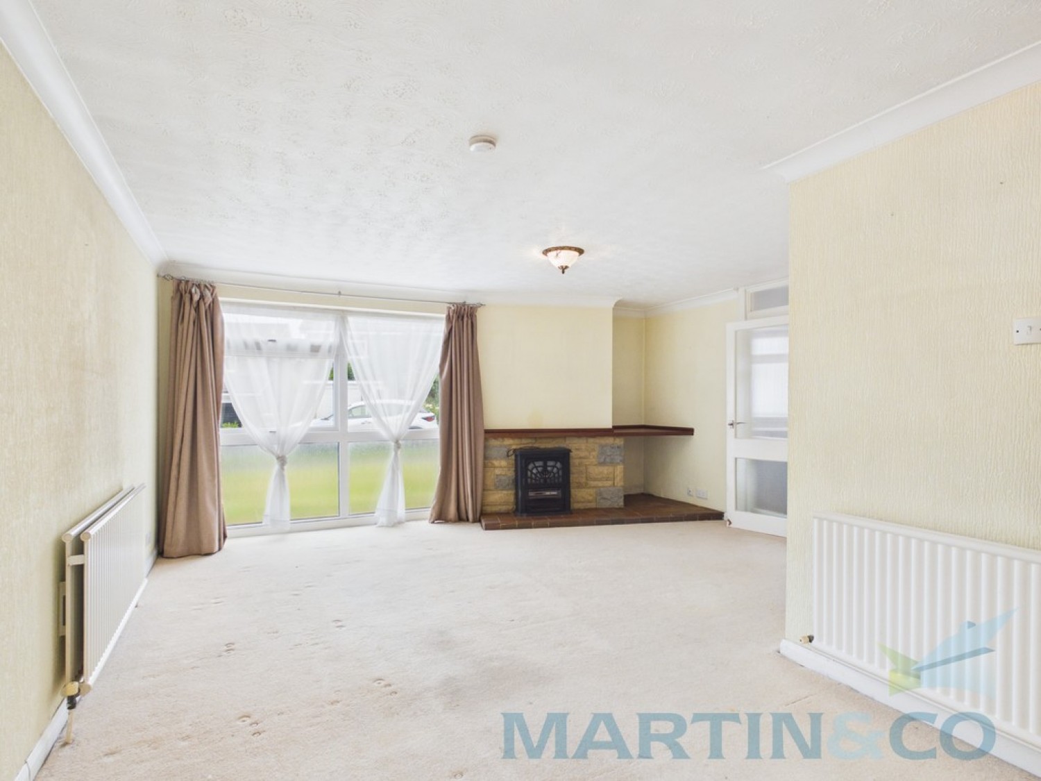 2 bedroom House for Sale Pinehurst , Burgess Hill