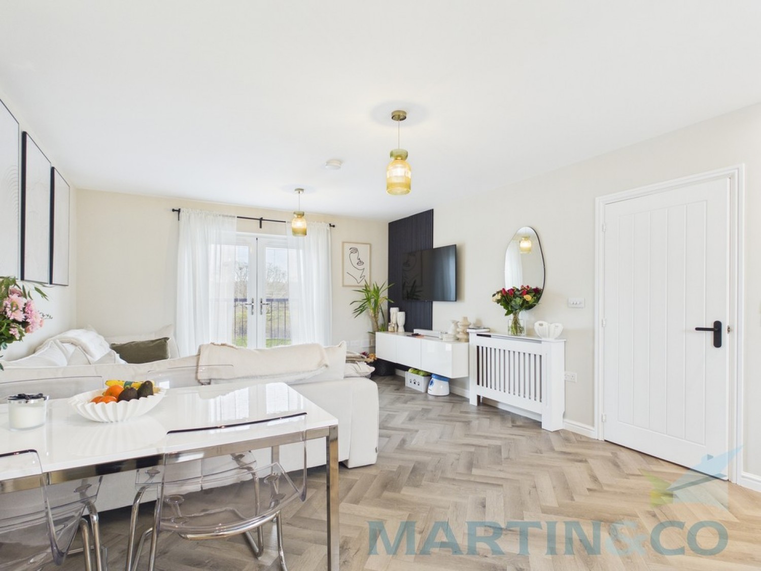 2 bedroom Flat for Sale Icarus Avenue, Burgess Hill