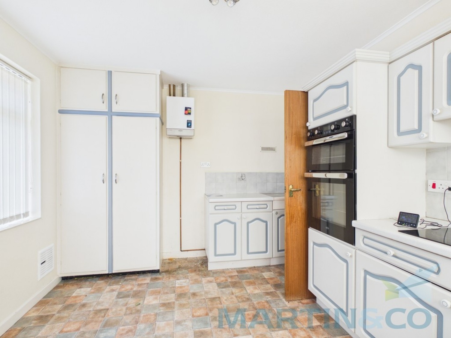 3 bedroom Bungalow for Sale Firtoft Close, Burgess Hill
