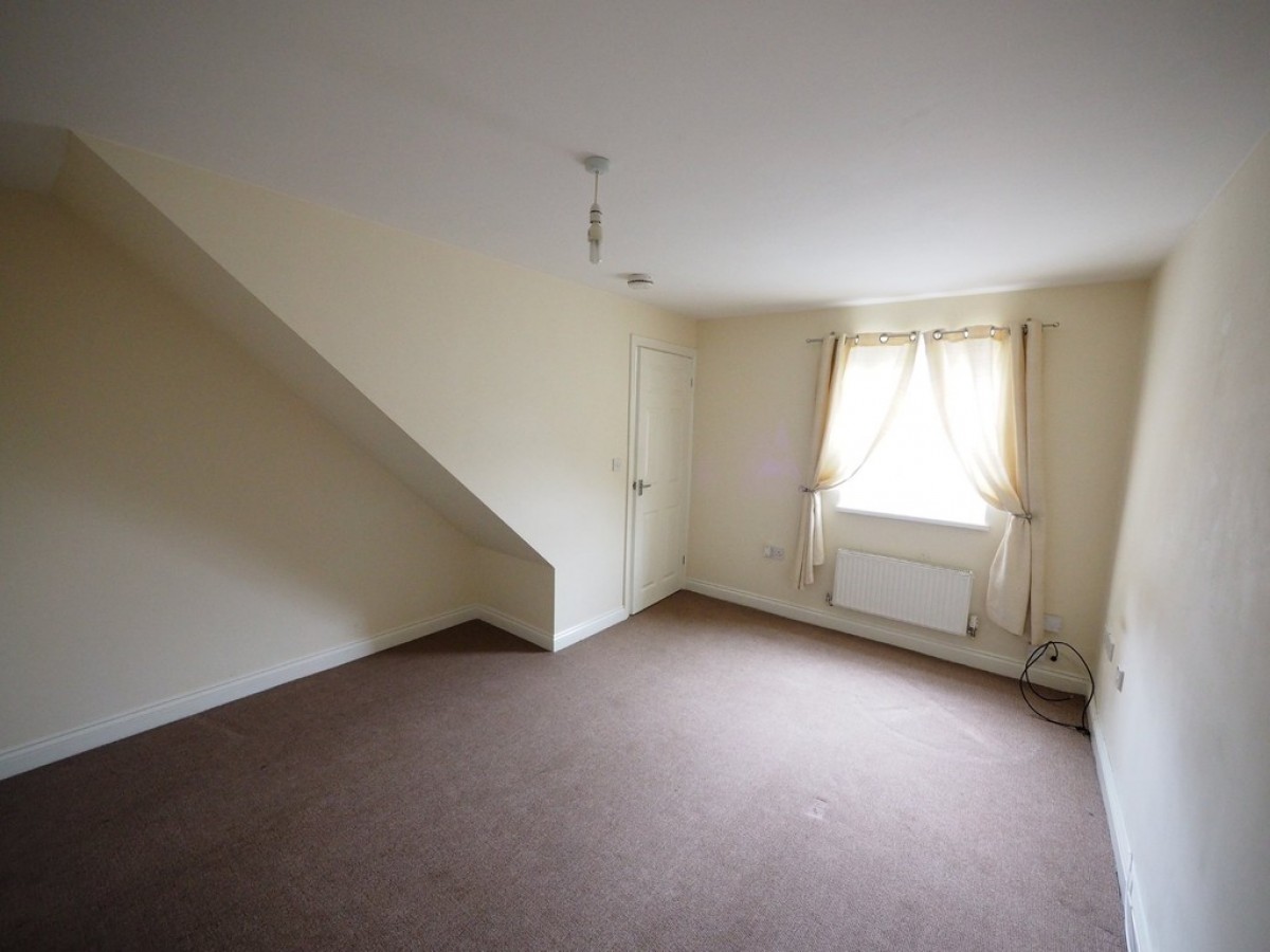 High Street, Lazenby