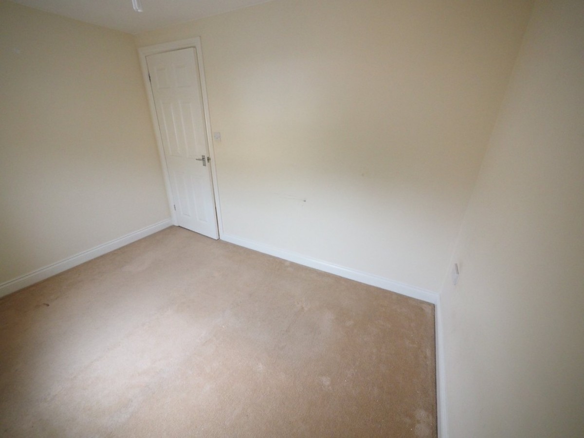 High Street, Lazenby