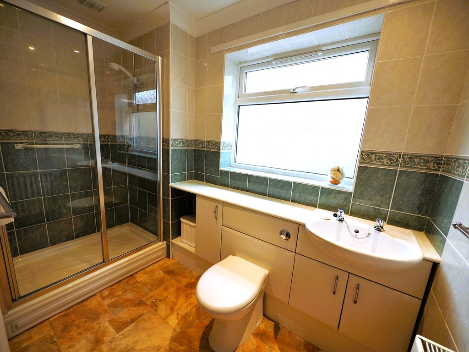 2 bedroom Bungalow in Vine Close, Guisborough