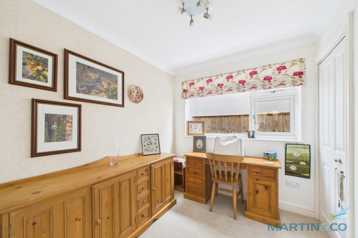 Eglinton Avenue, Guisborough