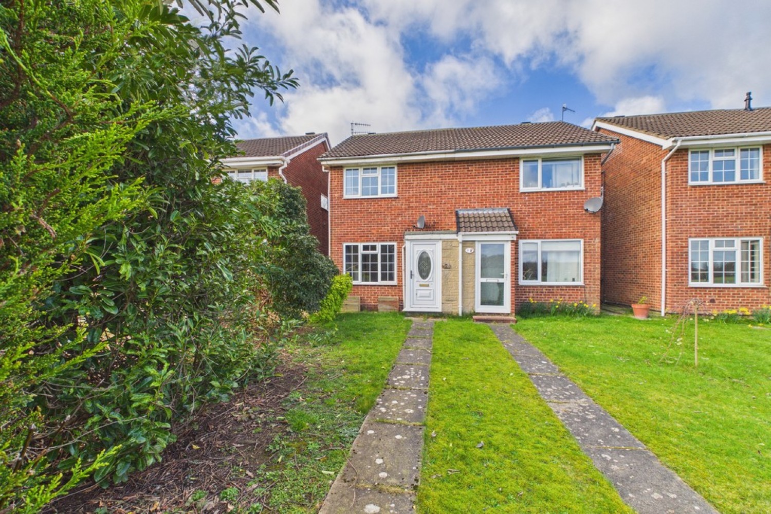 2 bedroom House for Sale Carlow Close, Guisborough