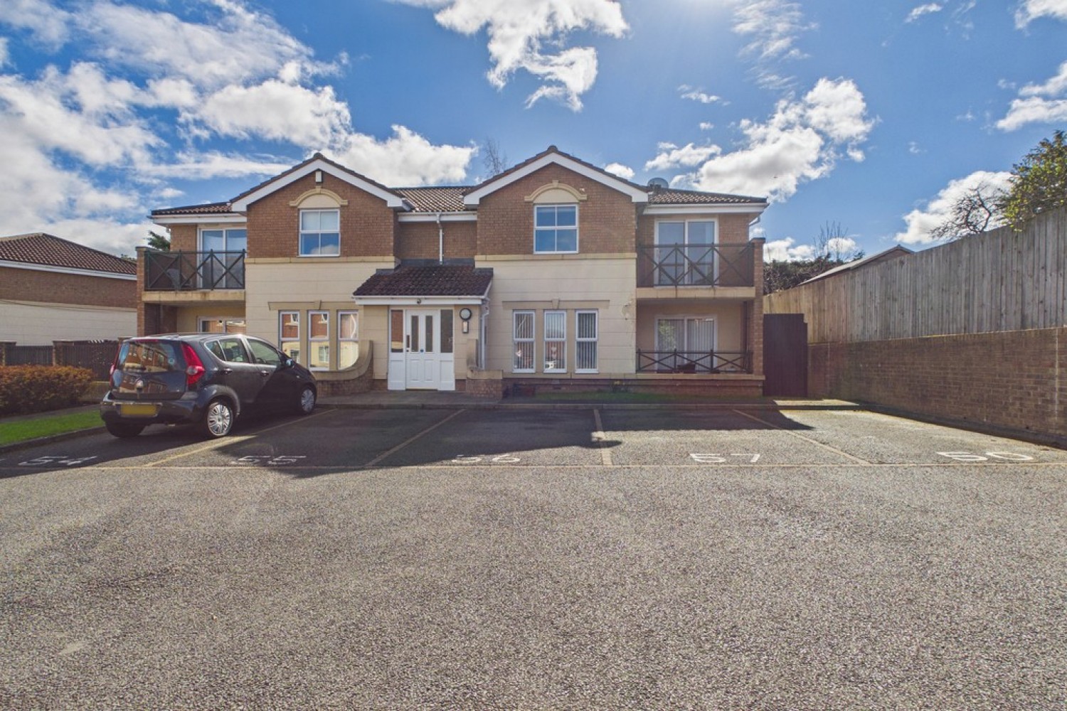 2 bedroom Flat for Auction Finchlay Court, Middlesbrough