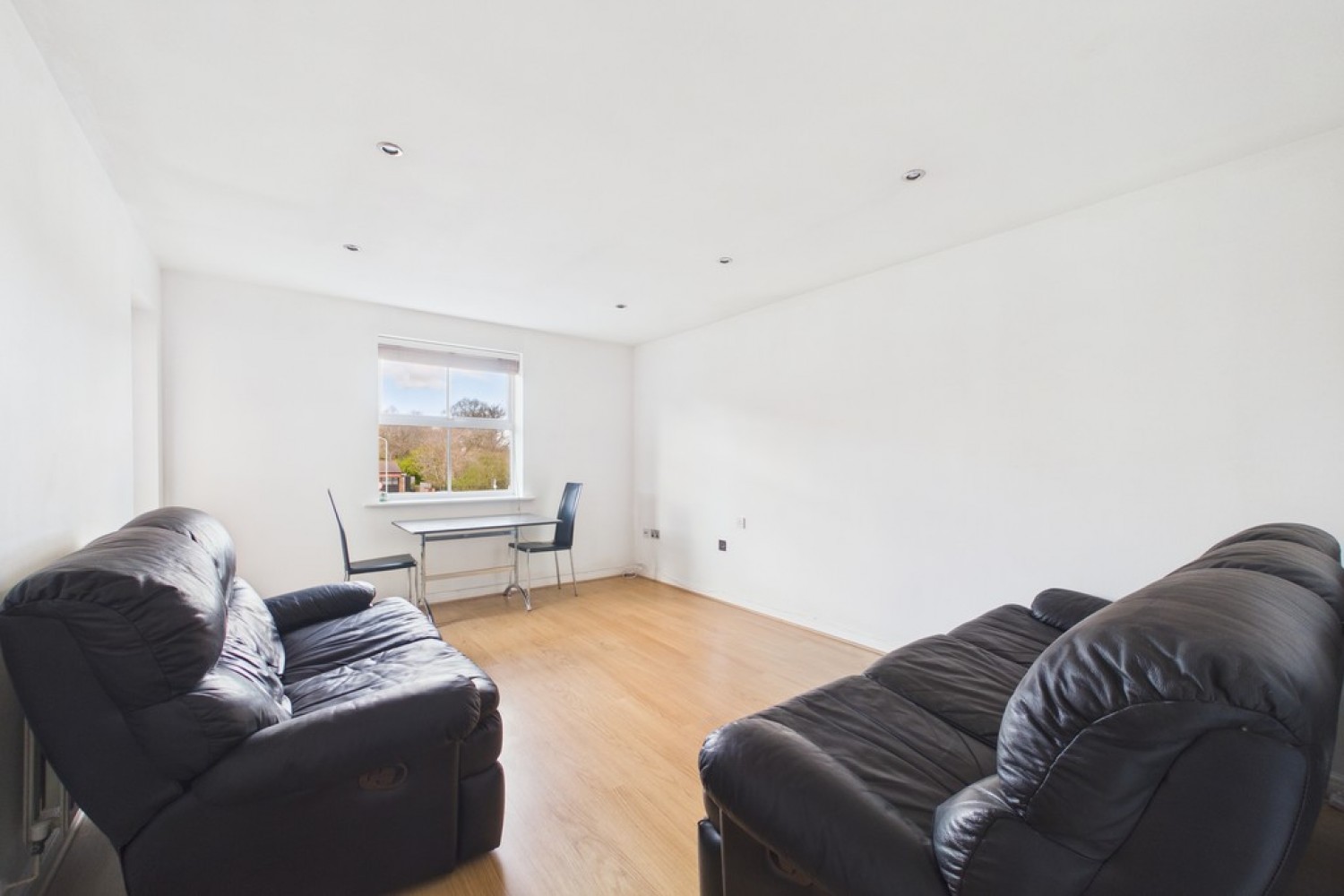 2 bedroom Flat for Auction Finchlay Court, Middlesbrough