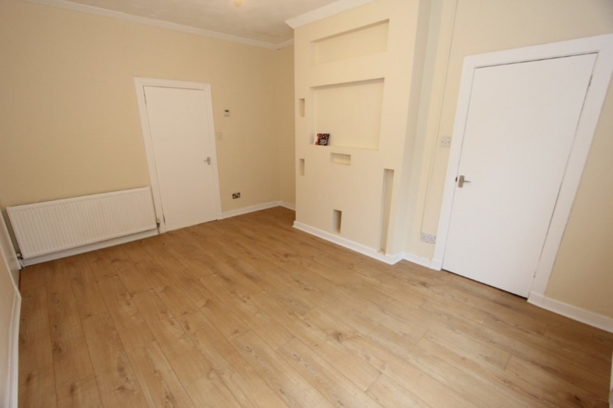 KINGSPARK, CURTIS AVENUE, G44 4NP - UNFURNISHED