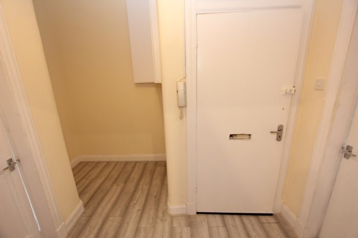 GOVANHILL - Craigie St - Unfurnished