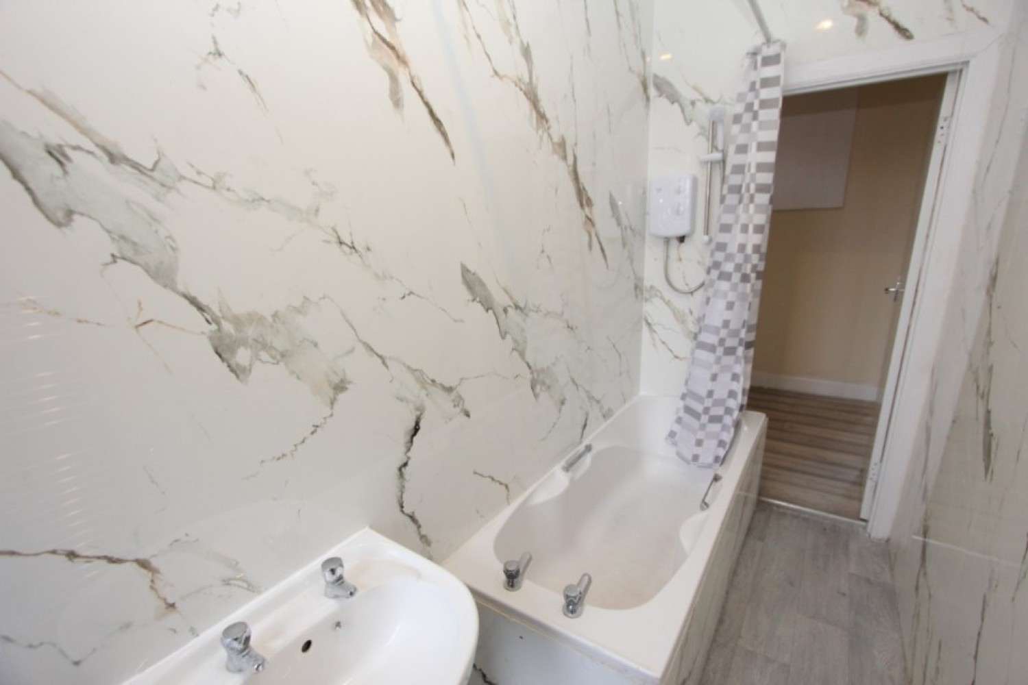 1 bedroom Flat in GOVANHILL - Craigie St - Unfurnished