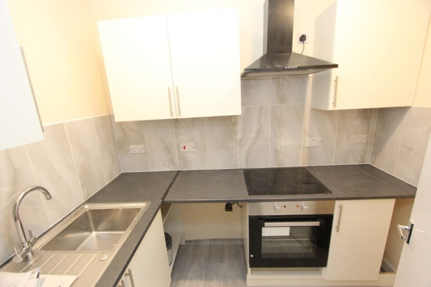 1 bedroom Flat in GOVANHILL - Craigie St - Unfurnished