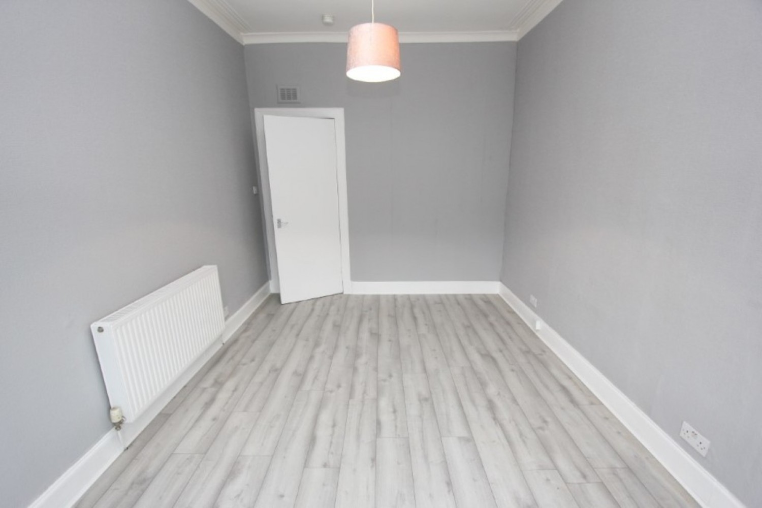 3 bedroom Flat for Letting GOVANHILL, CALDER STREET, G42 7RE - UNFURNISHED