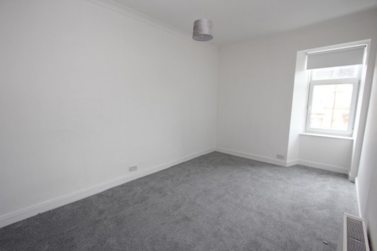 GOVANHILL, CALDER STREET, G42 7RE - UNFURNISHED