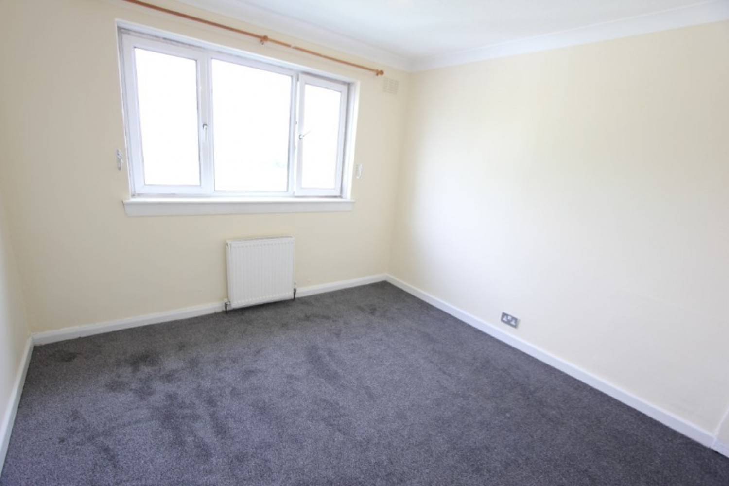 GIFFNOCK, GRAFFHAM AVENUE, G46 6EH