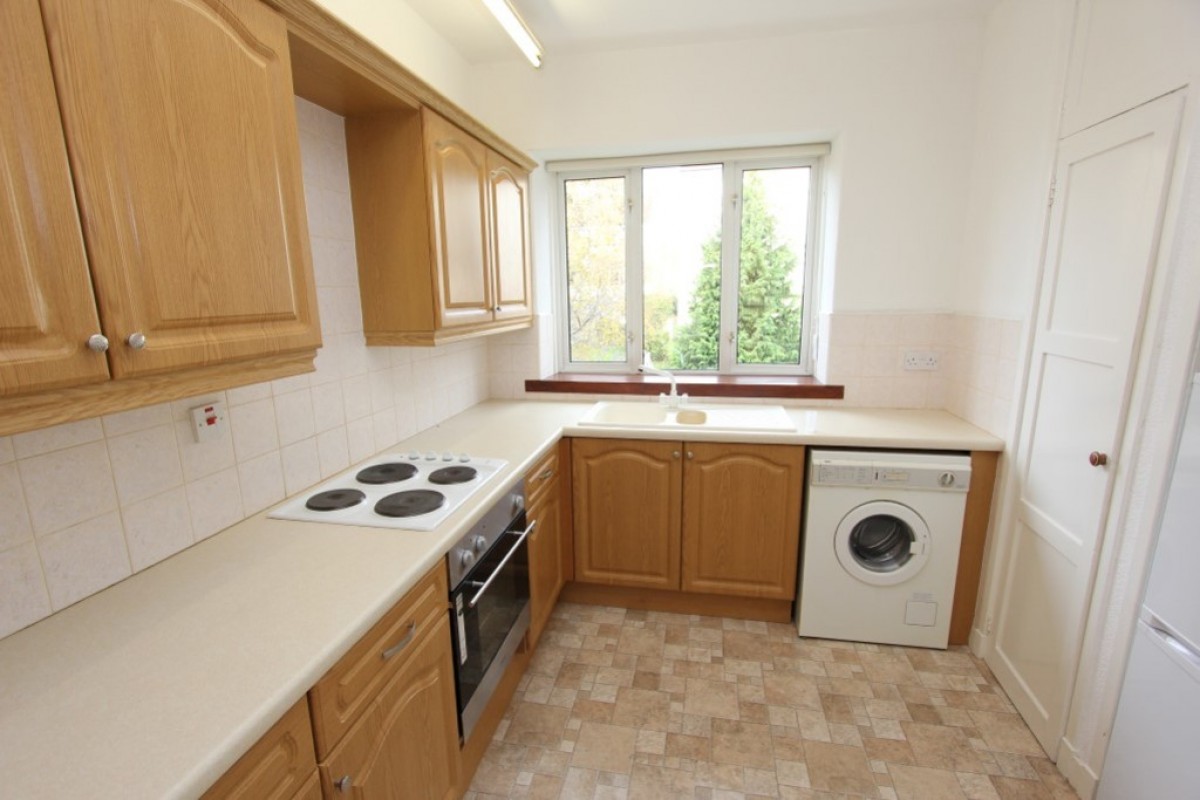 MERRYLEE, CHERRYBANK ROAD, G43 2PH - UNFURNISHED