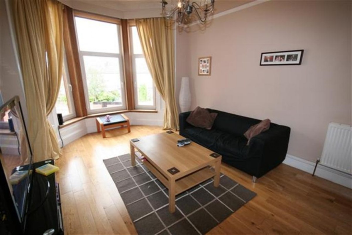 SHAWLANDS, WAVERLEY STREET, G41 2DY - FURNISHED