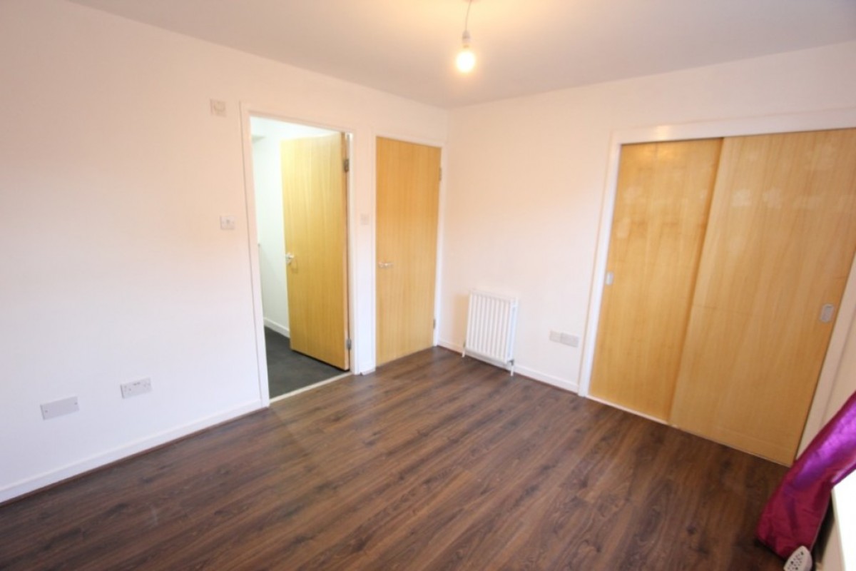 POLLOKSHIELDS - Muirhouse Street -