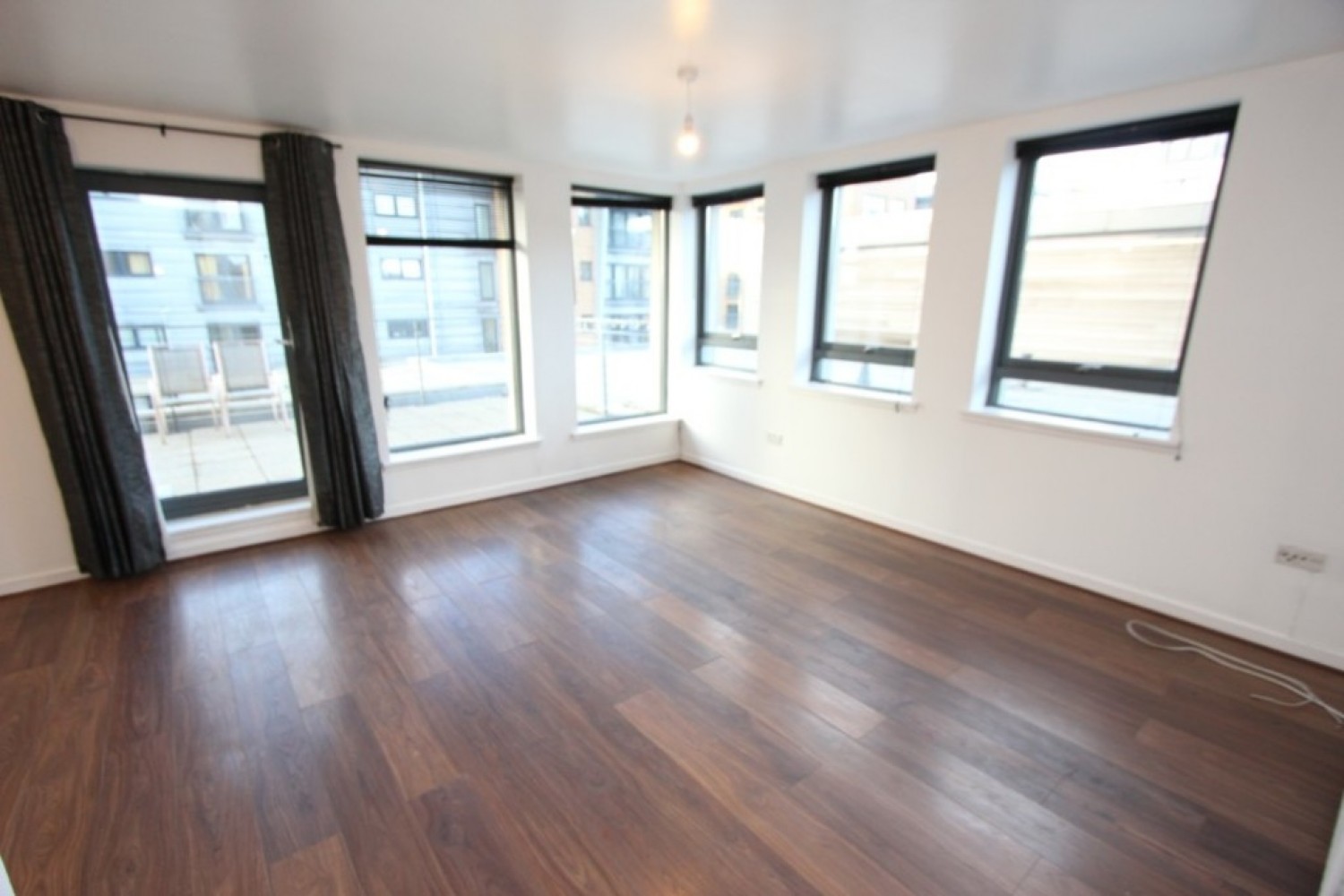 POLLOKSHIELDS - Muirhouse Street -