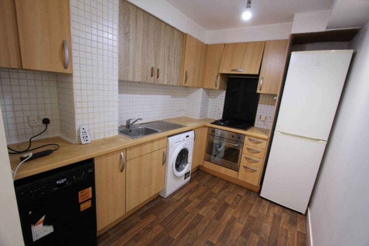 POLLOKSHIELDS - Muirhouse Street -