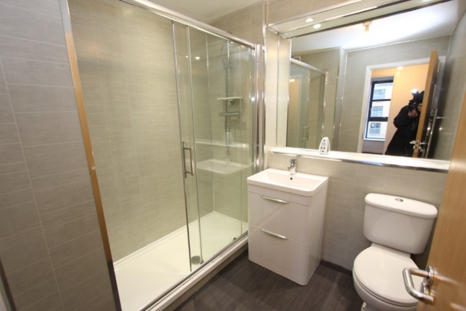 POLLOKSHIELDS - Muirhouse Street -