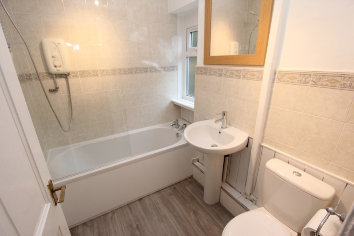 KINGSPARK, ARDMAY CRESCENT, G44 4PT - UNFURNISHED
