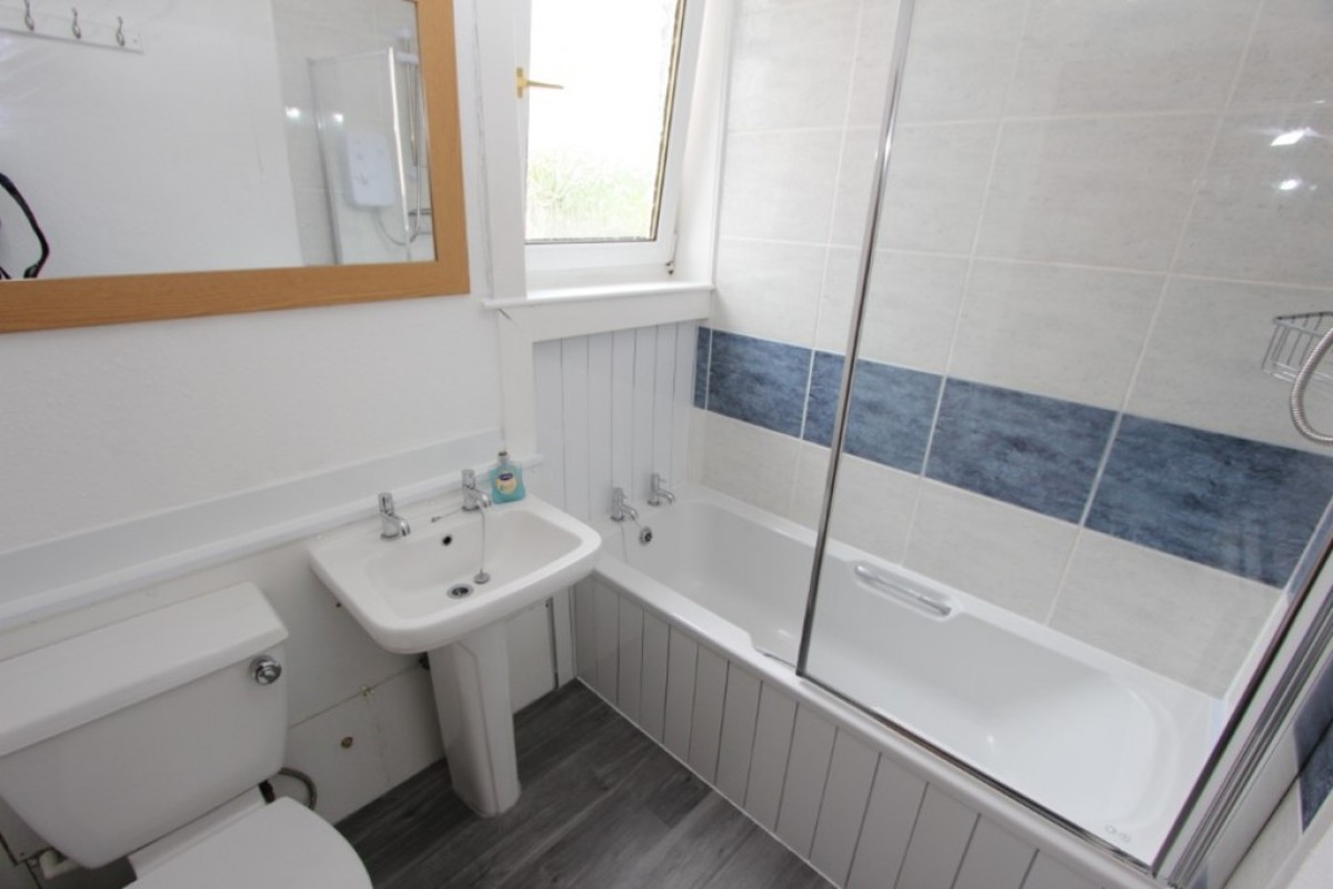 CROFTFOOT, CROFTBURN DRIVE, G44 5HU - UNFURNISHED