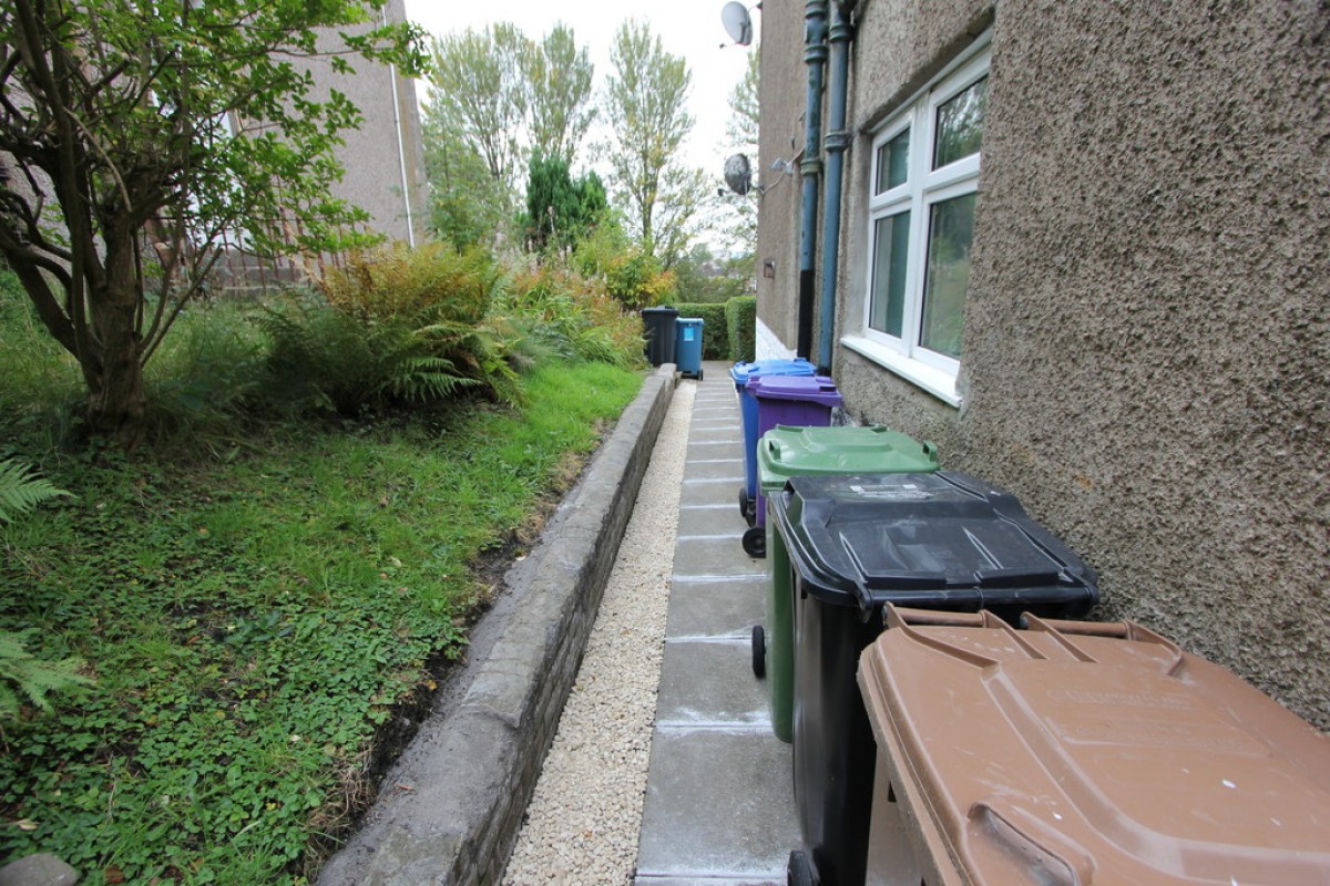 HILLINGTON, GLADSMUIR ROAD, G52 2LA - UNFURNISHED