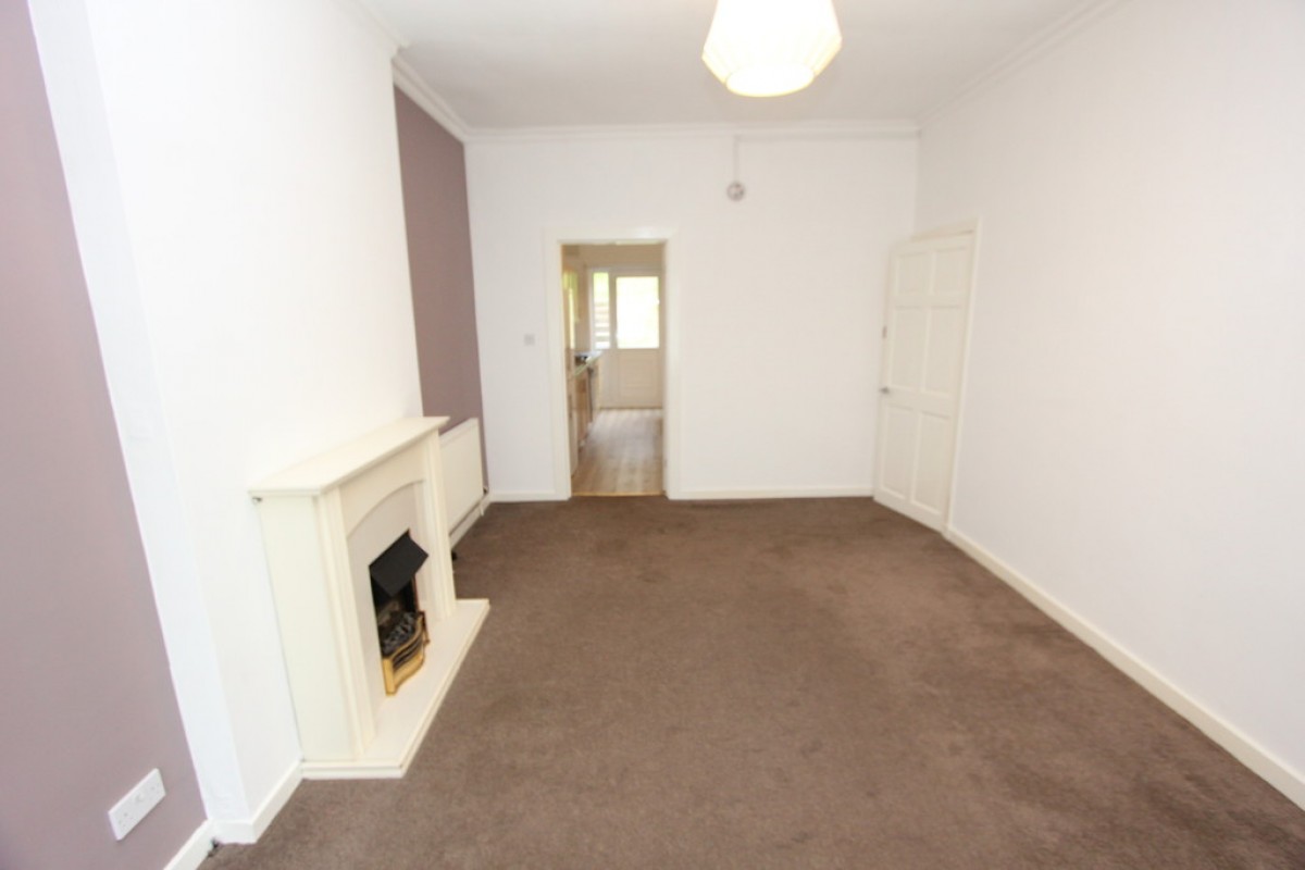 HILLINGTON, GLADSMUIR ROAD, G52 2LA - UNFURNISHED