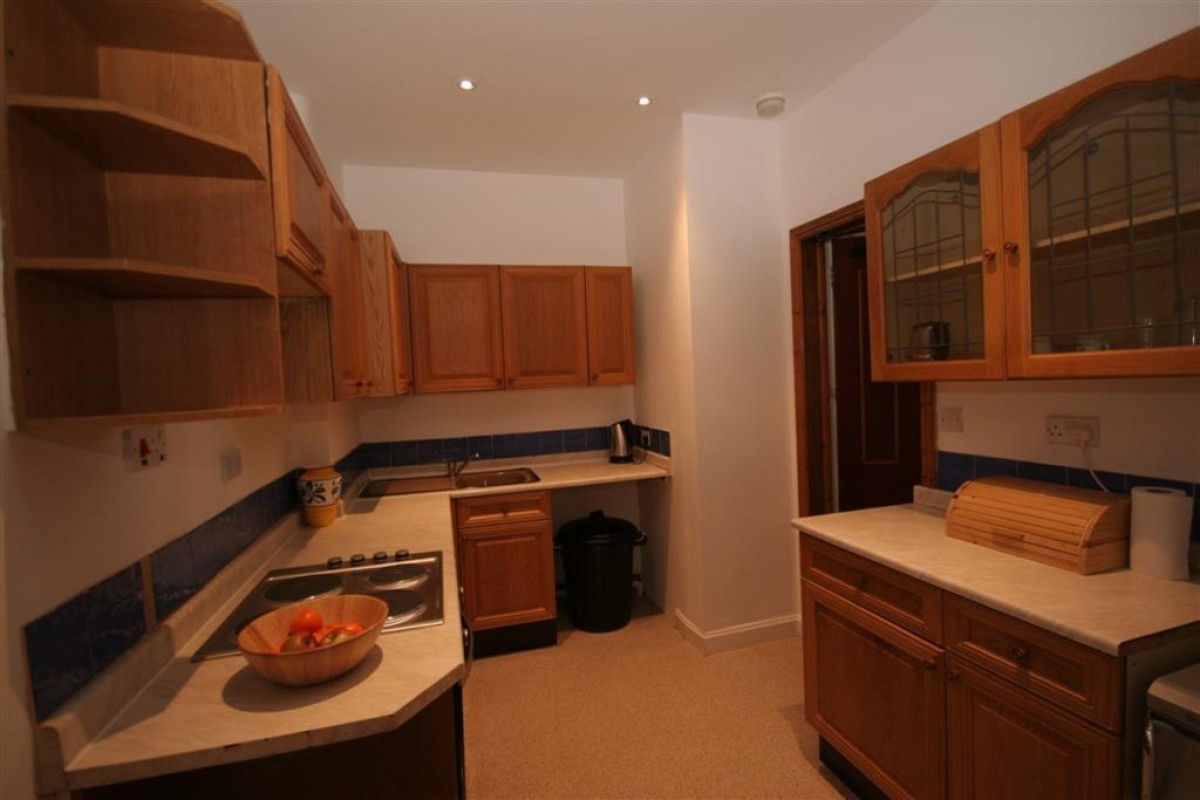 2/2, 405 Paisley Road West