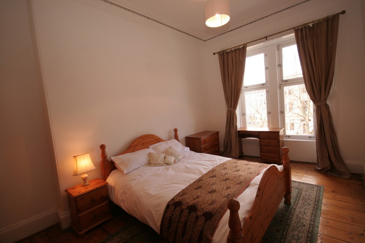 2/2, 405 Paisley Road West