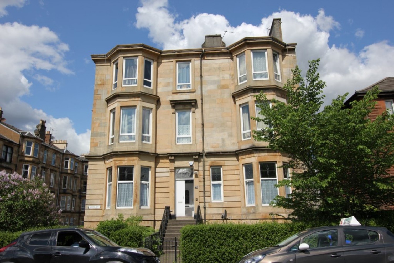 3 bedroom Flat for Sale 71 Dixon Avenue