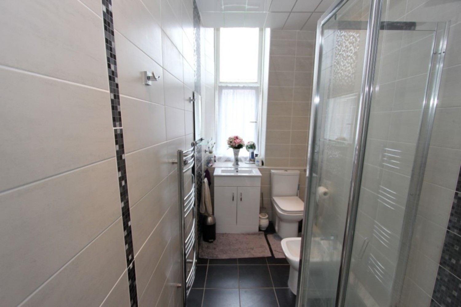 3 bedroom Flat for Sale 71 Dixon Avenue