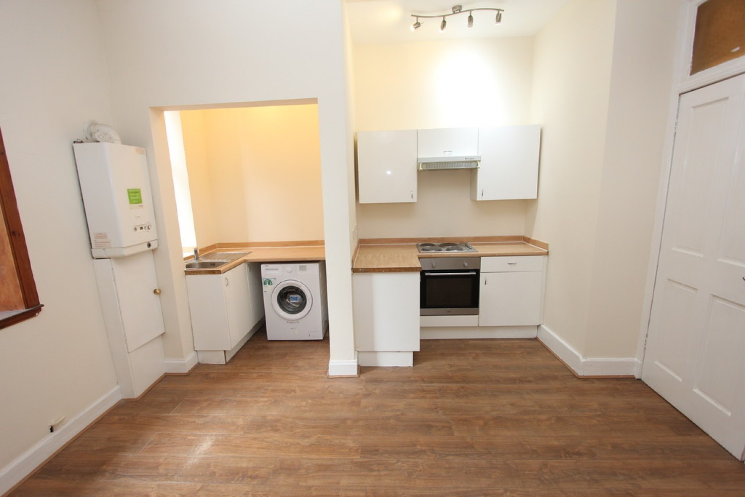 BATTLEFIELD, BATTLEFIELD ROAD, G42 9QH - UNFURNISHED