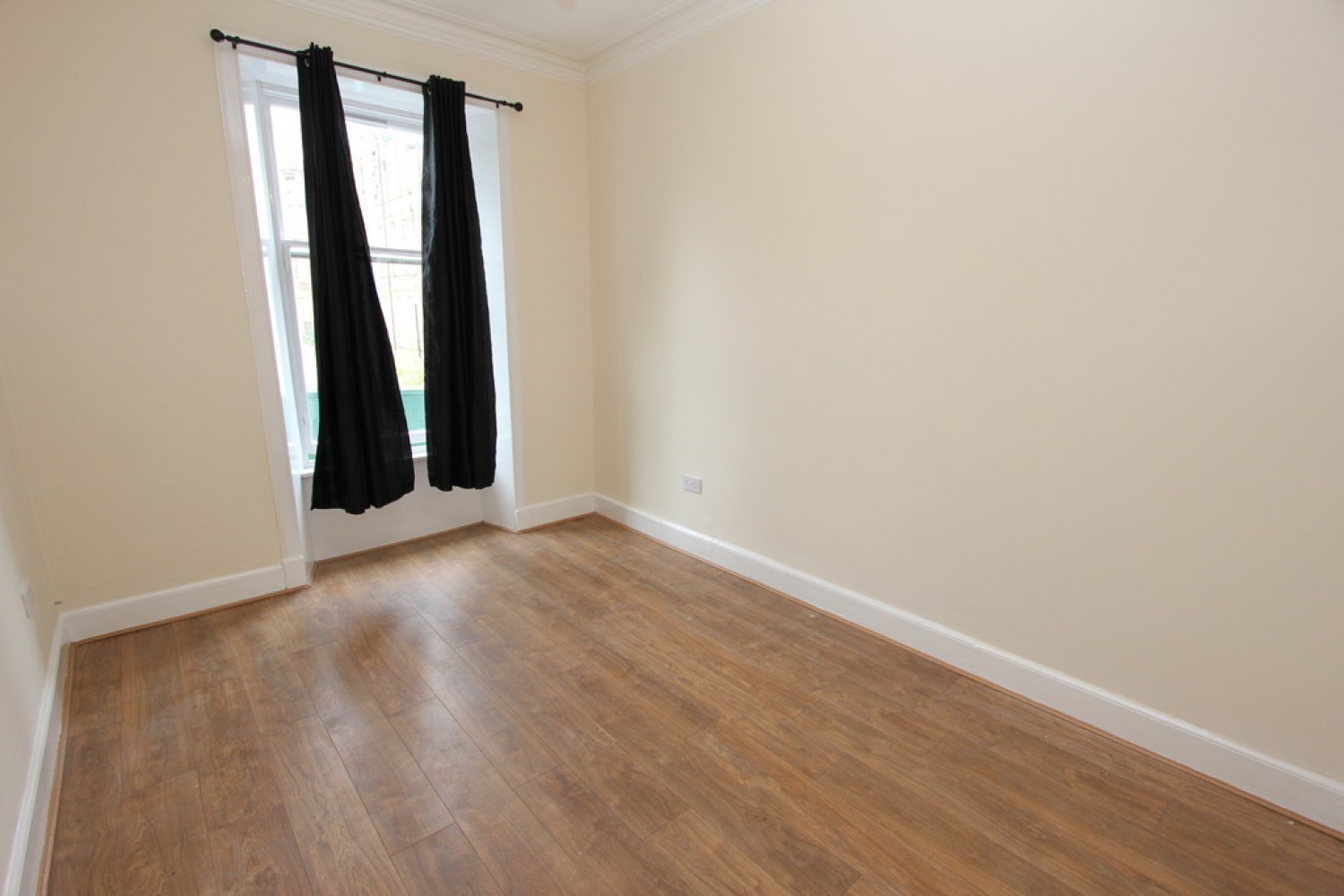 BATTLEFIELD, BATTLEFIELD ROAD, G42 9QH - UNFURNISHED