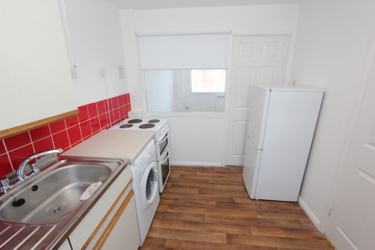 SHAWLANDS, EASTWOOD AVENUE, G41 3RT - FURNISHED