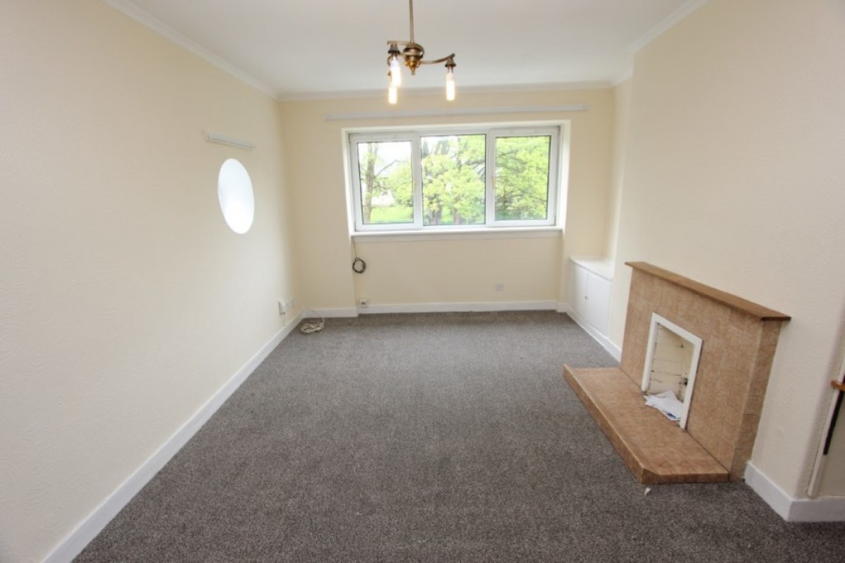 AULDHOUSE-DOONFOOT RD- G43 2XH