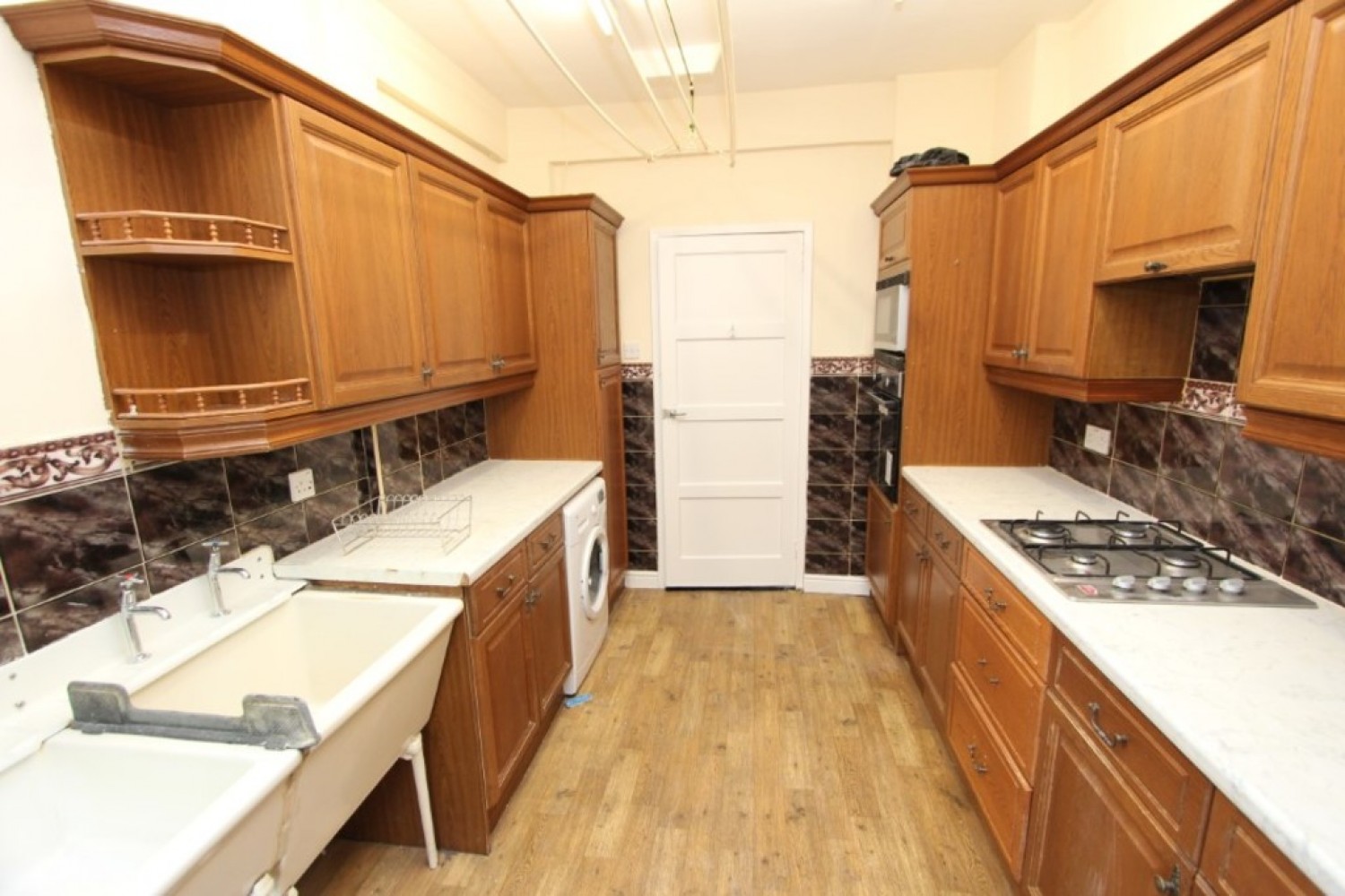 AULDHOUSE-DOONFOOT RD- G43 2XH