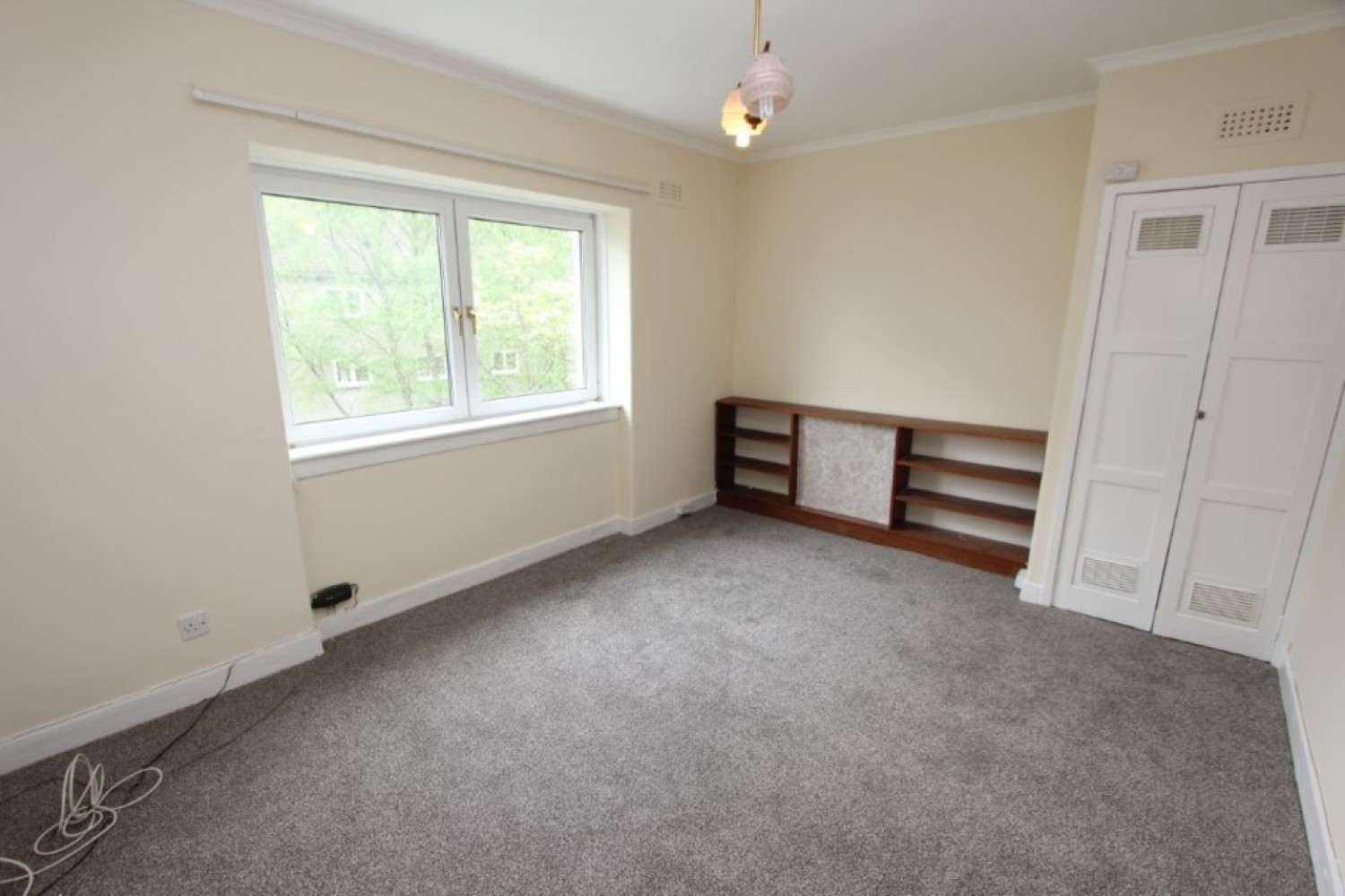 AULDHOUSE-DOONFOOT RD- G43 2XH