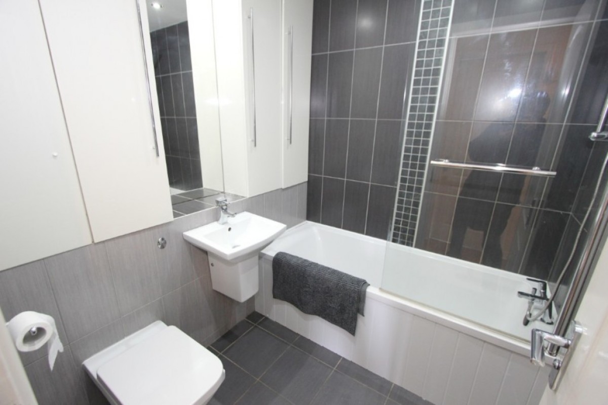 DEACONSBANK, LOGANSWELL PLACE, G46 8NQ - UNFURNISHED