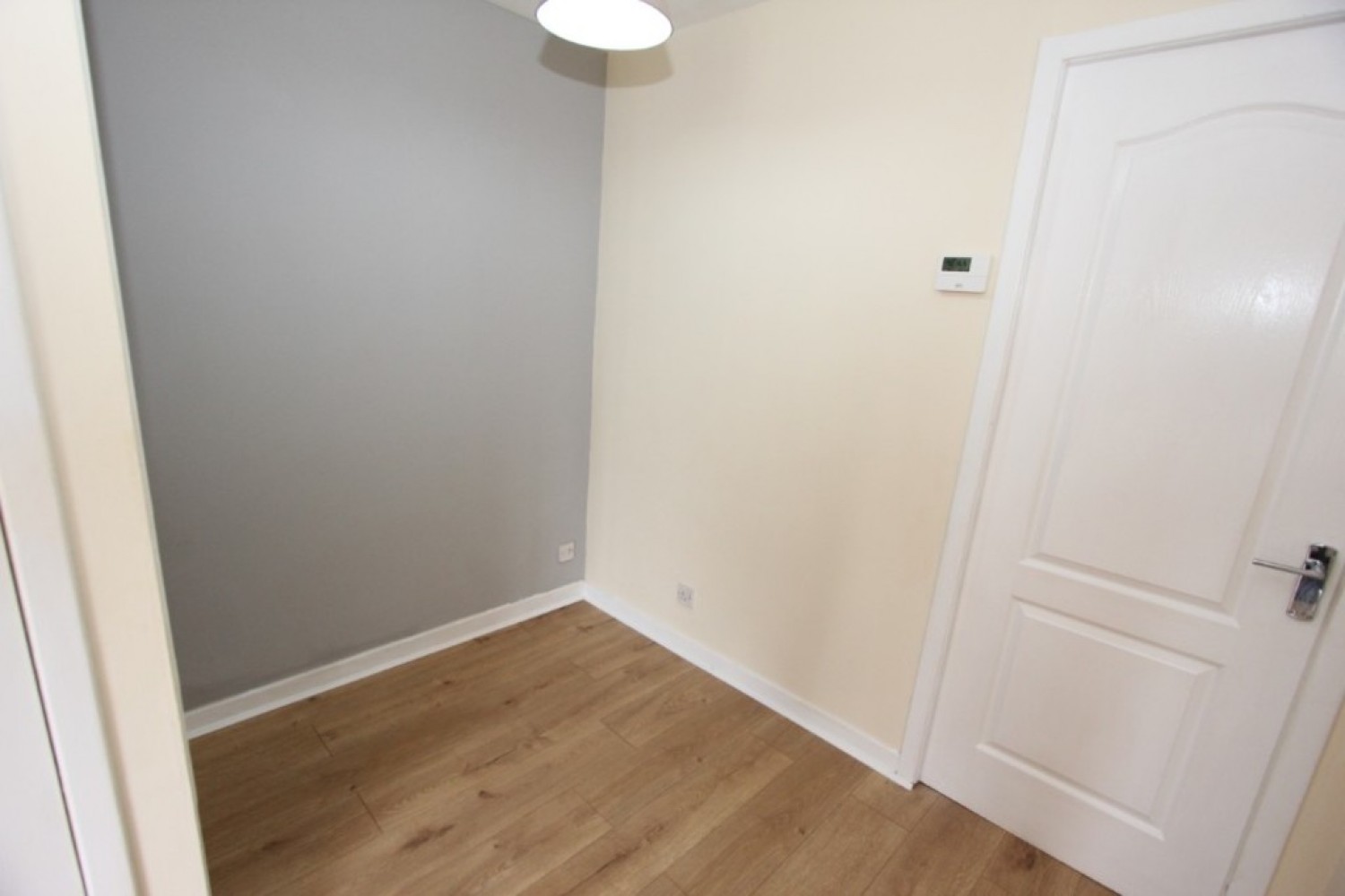 1 bedroom Flat for Letting DEACONSBANK, LOGANSWELL PLACE, G46 8NQ - UNFURNISHED